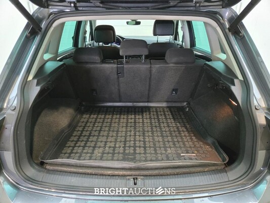 Volkswagen Tiguan 4Motion Highline 2.0 TSI 180pk 2017, T-513-KJ