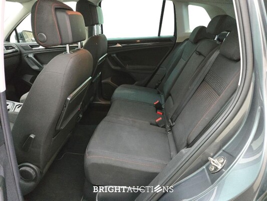 Volkswagen Tiguan 4Motion Highline 2.0 TSI 180pk 2017, T-513-KJ