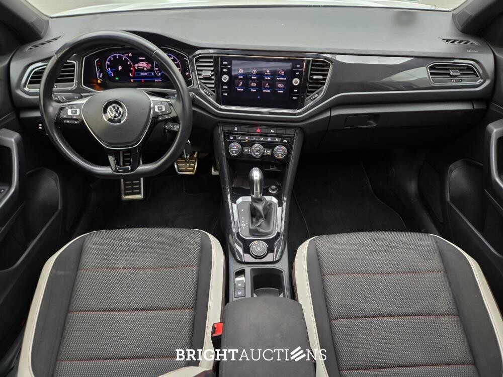 Volkswagen T-Roc 4Motion Sport 2.0 TSI 190pk 2018, Z-558-LN