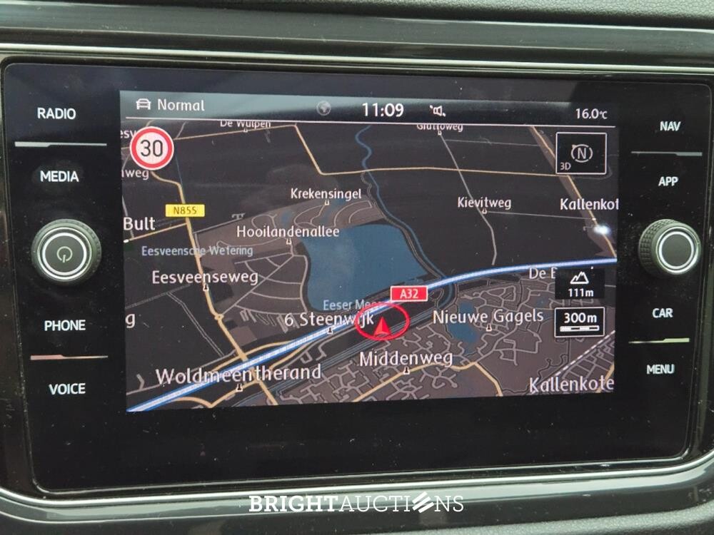 Volkswagen T-Roc 4Motion Sport 2.0 TSI 190pk 2018, Z-558-LN