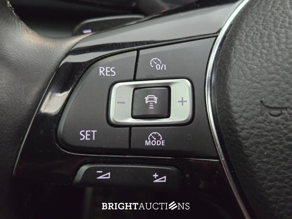 Volkswagen T-Roc 4Motion Sport 2.0 TSI 190pk 2018, Z-558-LN