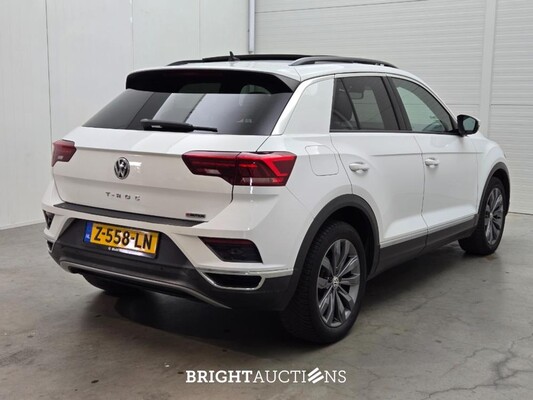 Volkswagen T-Roc 4Motion Sport 2.0 TSI 190pk 2018, Z-558-LN