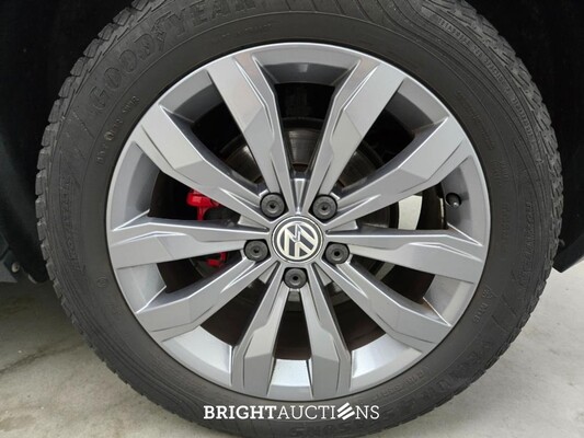 Volkswagen T-Roc 4Motion Sport 2.0 TSI 190pk 2018, Z-558-LN