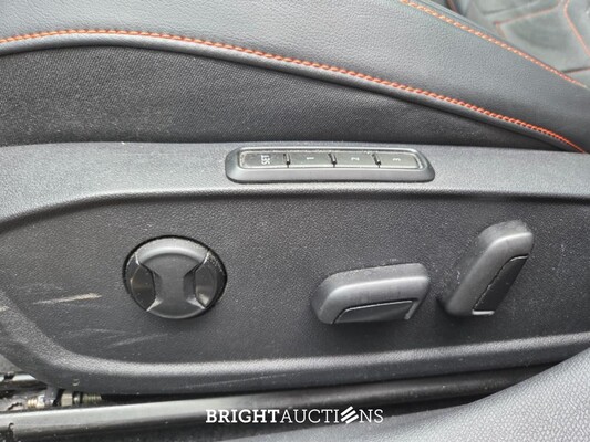 SEAT Leon FR eHybrid PHEV Business Intense 1.4 TSI 258pk 2021, HXF-74-P