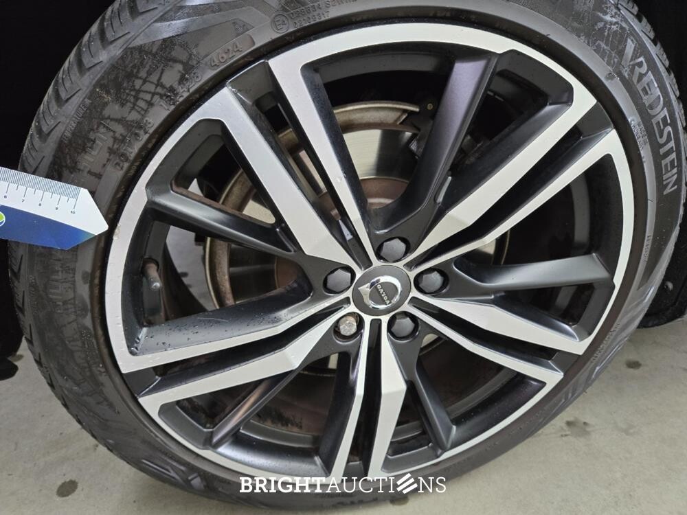 Volvo V60 T8 Twin Engine R-Design 2.0 AWD 392pk 2020, N-113-GZ
