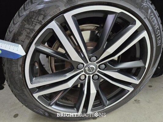 Volvo V60 T8 Twin Engine R-Design 2.0 AWD 392pk 2020, N-113-GZ