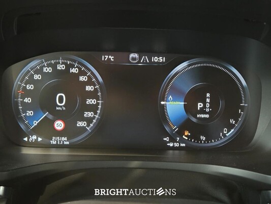 Volvo V60 T8 Twin Engine R-Design 2.0 AWD 392pk 2020, N-113-GZ