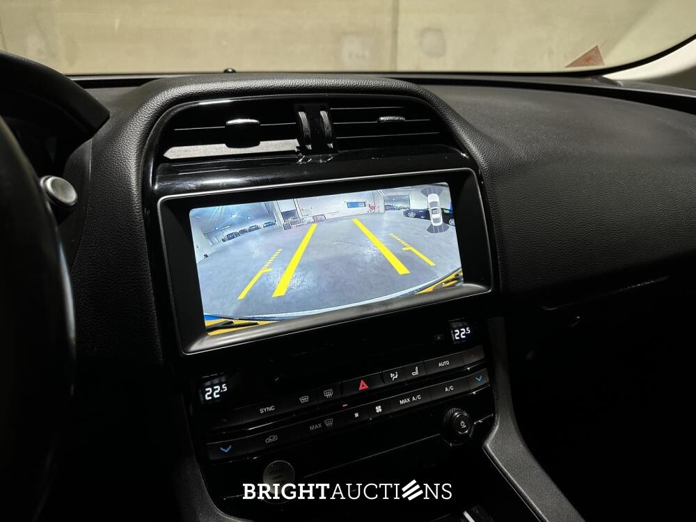 Jaguar F-PACE 3.0 S/C Portfolio AWD 35t 340pk 2016, XS-963-D