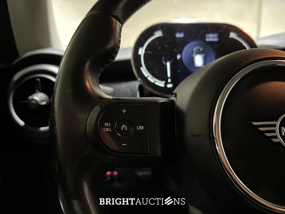 MINI Cooper Electric Essential 33 kWh 184 PS 2021 F56 (Original-NL), L-232-DH