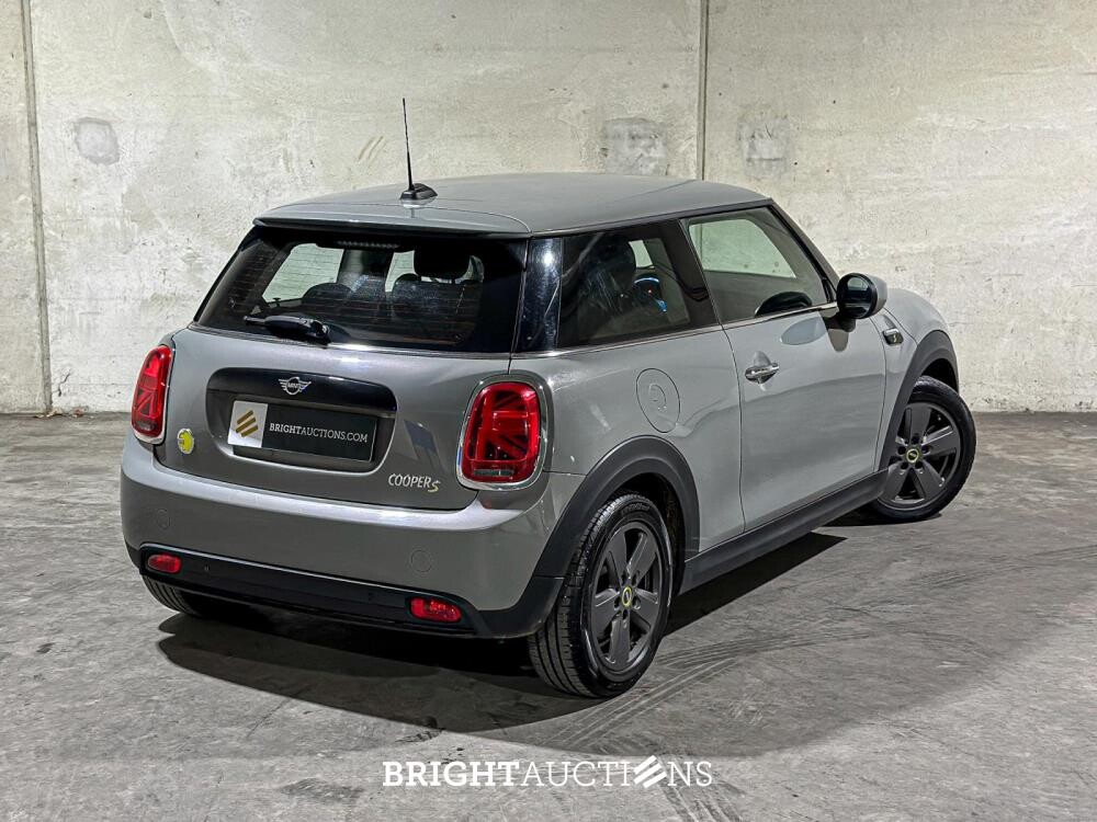 MINI Cooper Electric Essential 33 kWh 184 PS 2021 F56 (Original-NL), L-232-DH