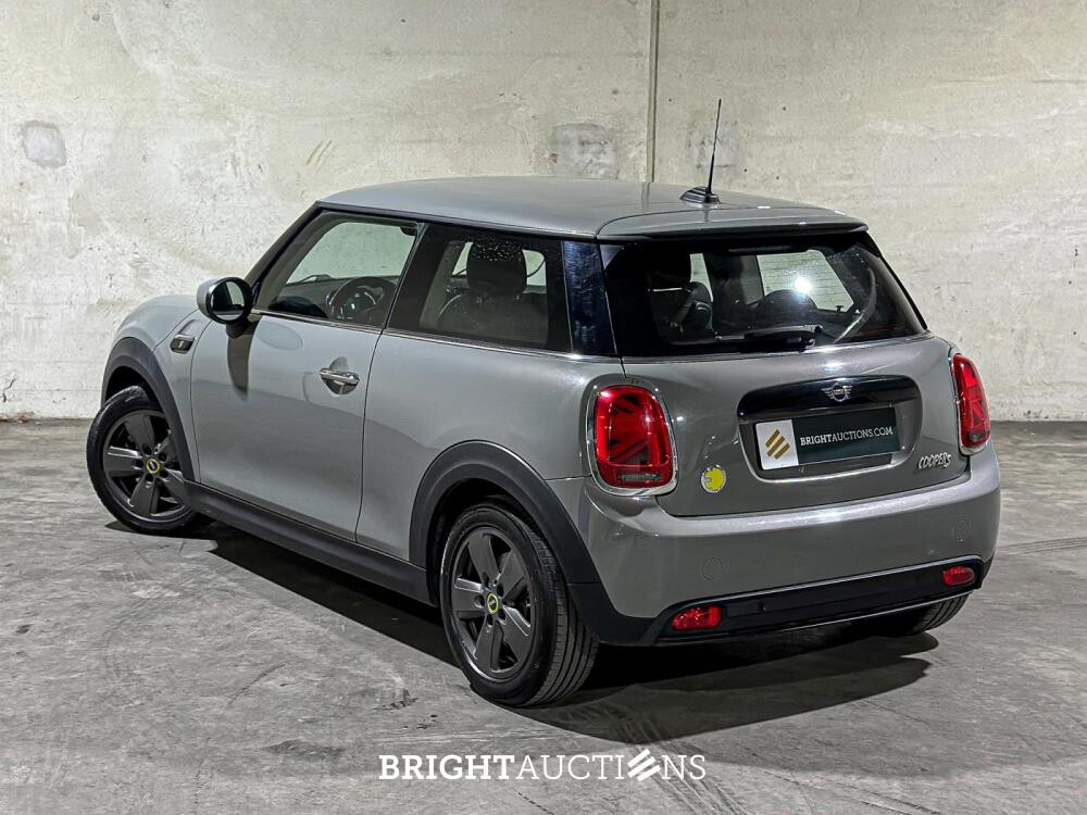 MINI Cooper Electric Essential 33 kWh 184 PS 2021 F56 (Original-NL), L-232-DH