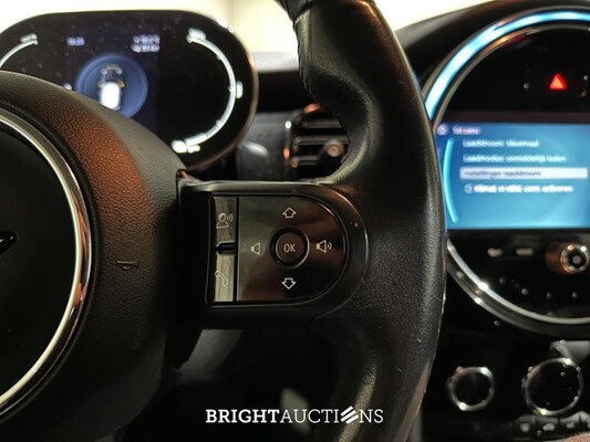 MINI Cooper Electric Essential 33 kWh 184pk 2021 F56 (Origineel-NL), L-232-DH