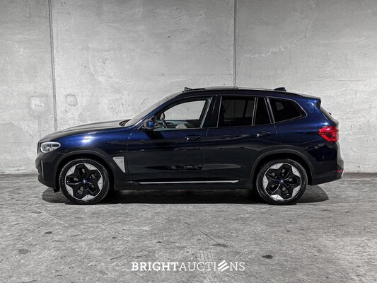 BMW iX3 High Executive 80 kWh 286 PS 2021 G08 (niederländische Erstzulassung + Erstbesitz), N-444-RG