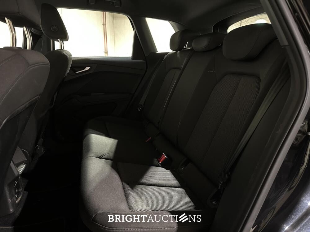 Audi Q4 e-tron 35 Edition 55 kWh 170 PS 2022 (Original-NL), R-847-TD