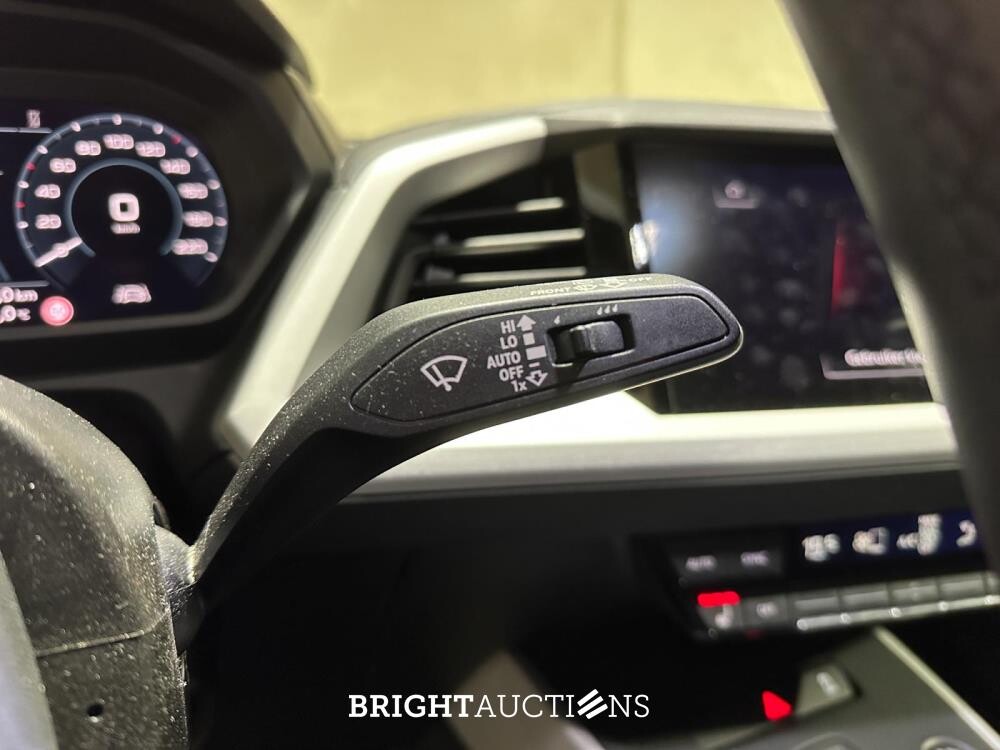 Audi Q4 e-tron 35 Edition 55 kWh 170 PS 2022 (Original-NL), R-847-TD
