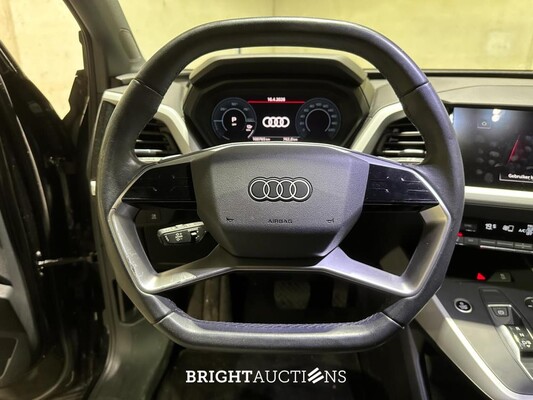 Audi Q4 e-tron 35 Edition 55 kWh 170 PS 2022 (Original-NL), R-847-TD