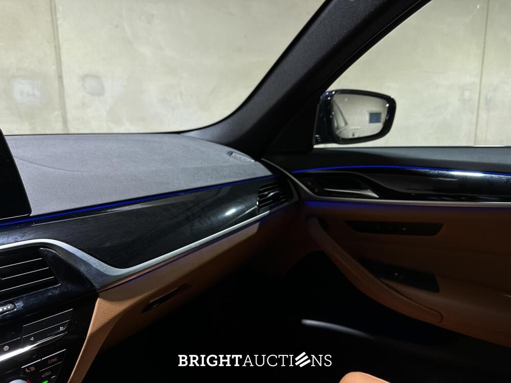 BMW 530e iPerformance High Executive 5-serie 184pk 2019 (Origineel-NL+1eigenaar), ZT-244-H