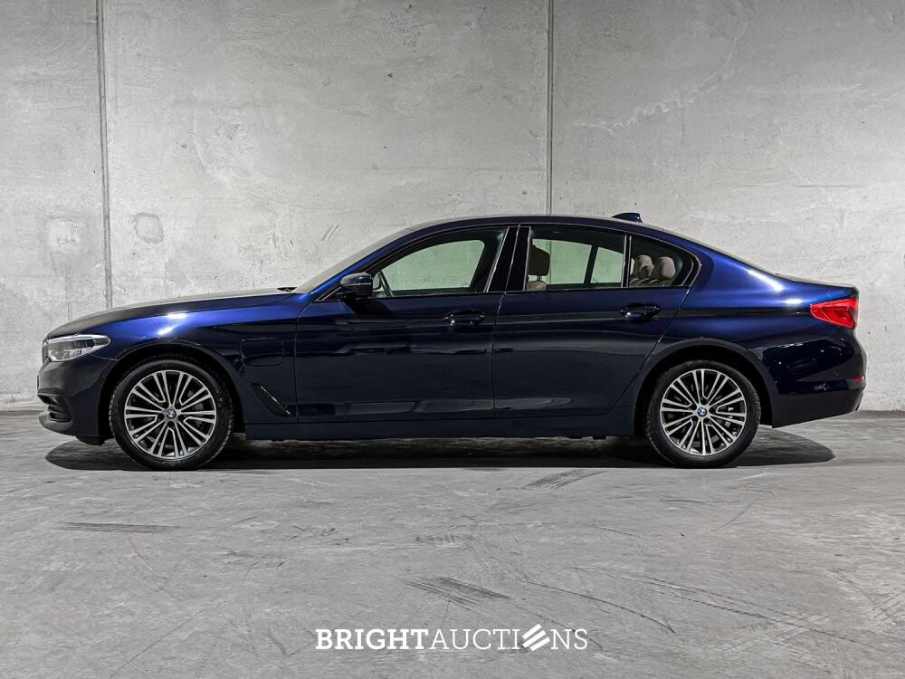 BMW 530e iPerformance High Executive 5-serie 184pk 2019 (Origineel-NL+1eigenaar), ZT-244-H