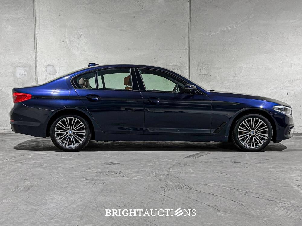 BMW 530e iPerformance High Executive 5-serie 184pk 2019 (Origineel-NL+1eigenaar), ZT-244-H