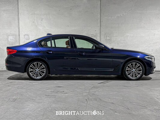 BMW 530e iPerformance High Executive 5-serie 184pk 2019 (Origineel-NL+1eigenaar), ZT-244-H