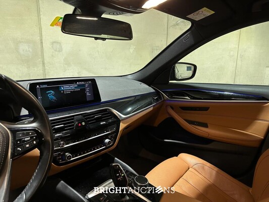 BMW 530e iPerformance High Executive 5-serie 184pk 2019 (Origineel-NL+1eigenaar), ZT-244-H