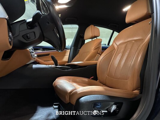 BMW 530e iPerformance High Executive 5-serie 184pk 2019 (Origineel-NL+1eigenaar), ZT-244-H