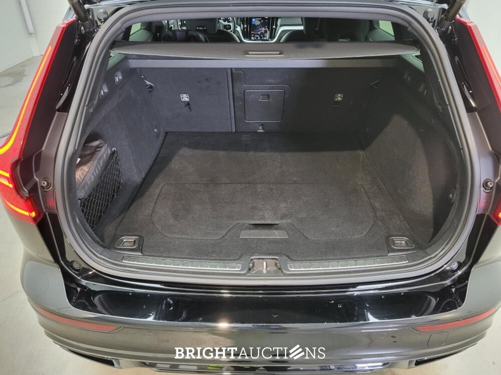 Volvo V60 B4 R-Design 2.0 197pk 2021, R-152-SP