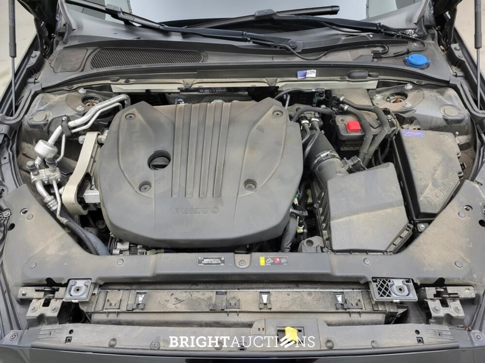 Volvo V60 B4 R-Design 2.0 197pk 2021, R-152-SP
