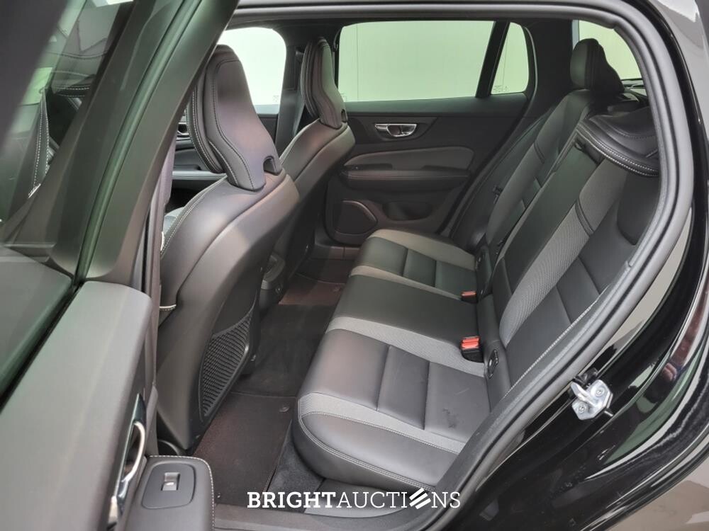 Volvo V60 B4 R-Design 2.0 197pk 2021, R-152-SP