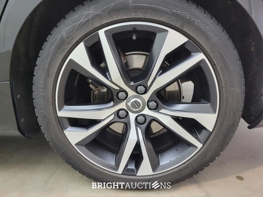 Volvo V60 B4 R-Design 2.0 197pk 2021, R-152-SP