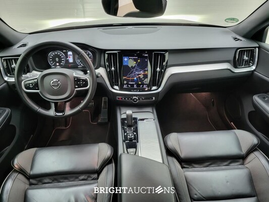 Volvo V60 B4 R-Design 2.0 197pk 2021, R-152-SP