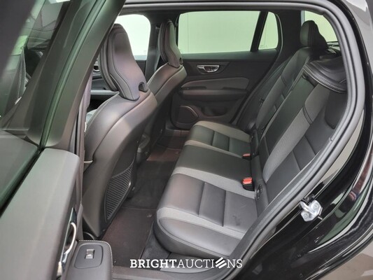 Volvo V60 B4 R-Design 2.0 197pk 2021, R-152-SP