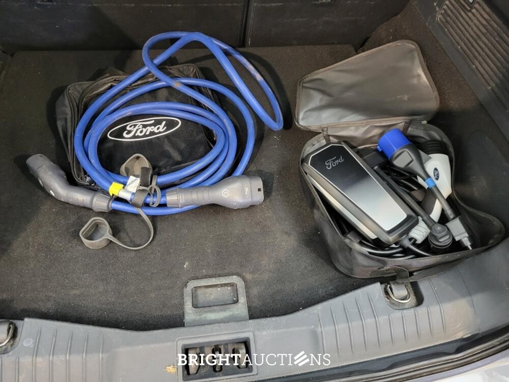 Ford Mustang Mach-E RWD 75 kWh 258pk 2021 (Origineel-NL), L-233-KH
