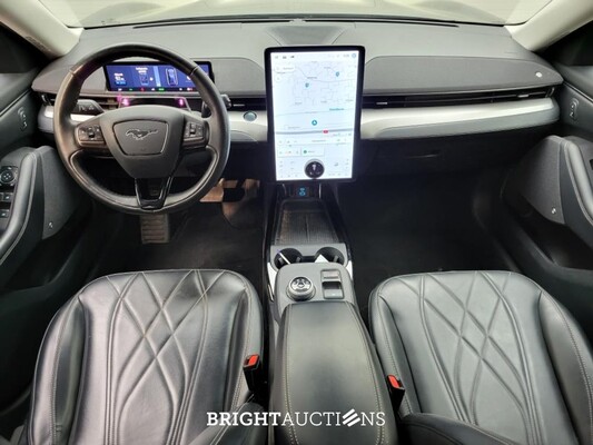 Ford Mustang Mach-E RWD 75 kWh 258pk 2021 (Origineel-NL), L-233-KH
