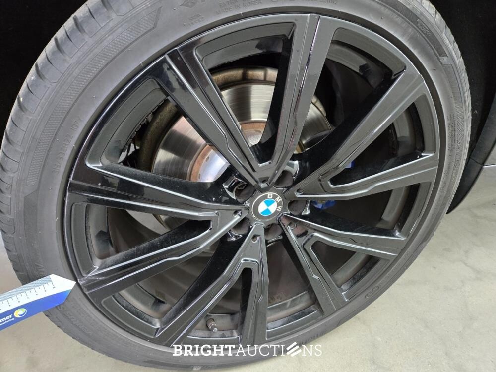 BMW X5 M50d High Executive 7p 400pk 2019, P-090-KR