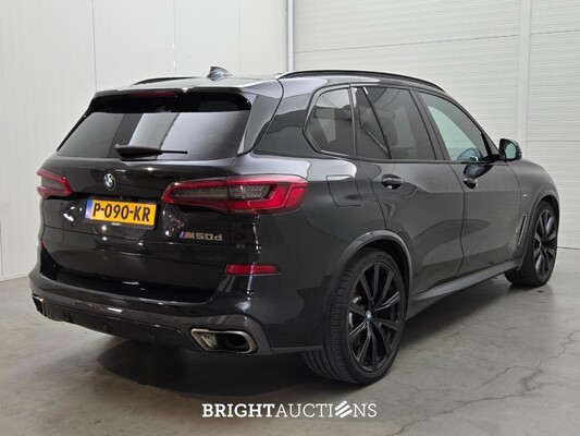 BMW X5 M50d High Executive 7p 400pk 2019, P-090-KR