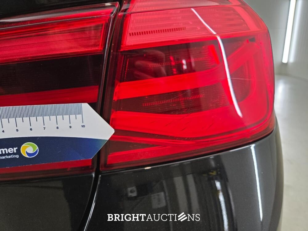 BMW 330e 3-serie 272pk 2016 (Origineel-NL) 3-Serie, JH-872-H