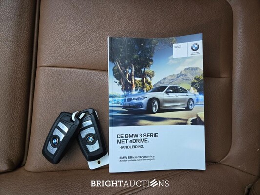 BMW 330e 3-serie 272pk 2016 (Origineel-NL) 3-Serie, JH-872-H