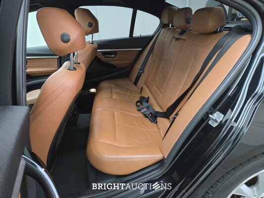 BMW 330e 3-serie 272pk 2016 (Origineel-NL) 3-Serie, JH-872-H