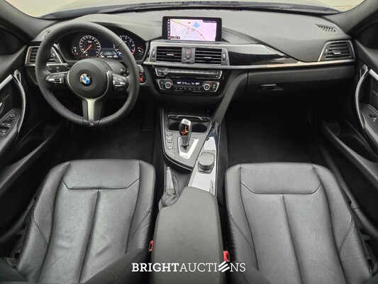 BMW 318i 3-serie Touring Luxury Edition 136pk 2019 (Origineel-NL) 3-Serie, XN-908-Z