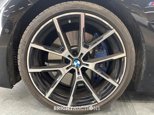 BMW 840i 8-serie High Executive 333pk 2022 (Origineel-NL) 8-Serie, P-689-FB