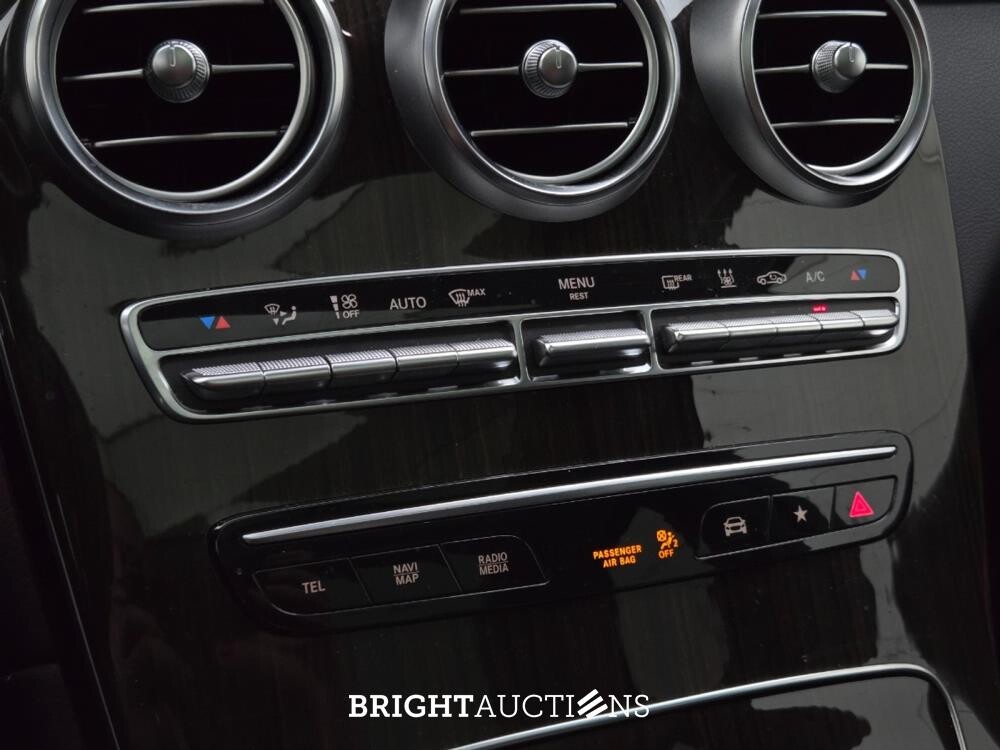 Mercedes-Benz GLC300e Business Solution AMG 4MATIC 333pk 2020 GLC-Klasse, N-362-JG
