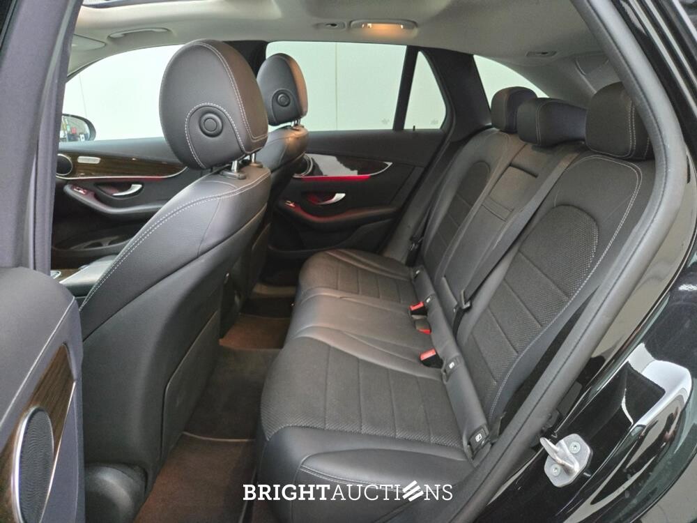 Mercedes-Benz GLC300e Business Solution AMG 4MATIC 333pk 2020 GLC-Klasse, N-362-JG