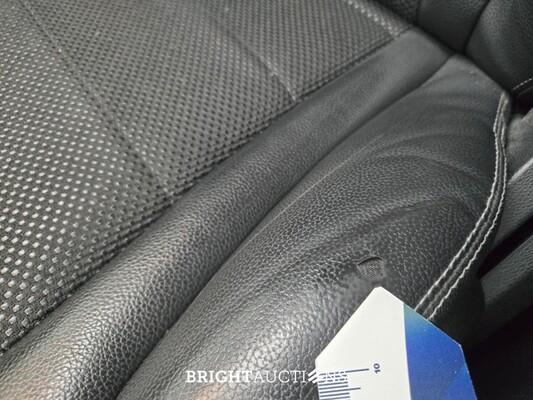 Mercedes-Benz GLC300e Business Solution AMG 4MATIC 333pk 2020 GLC-Klasse, N-362-JG