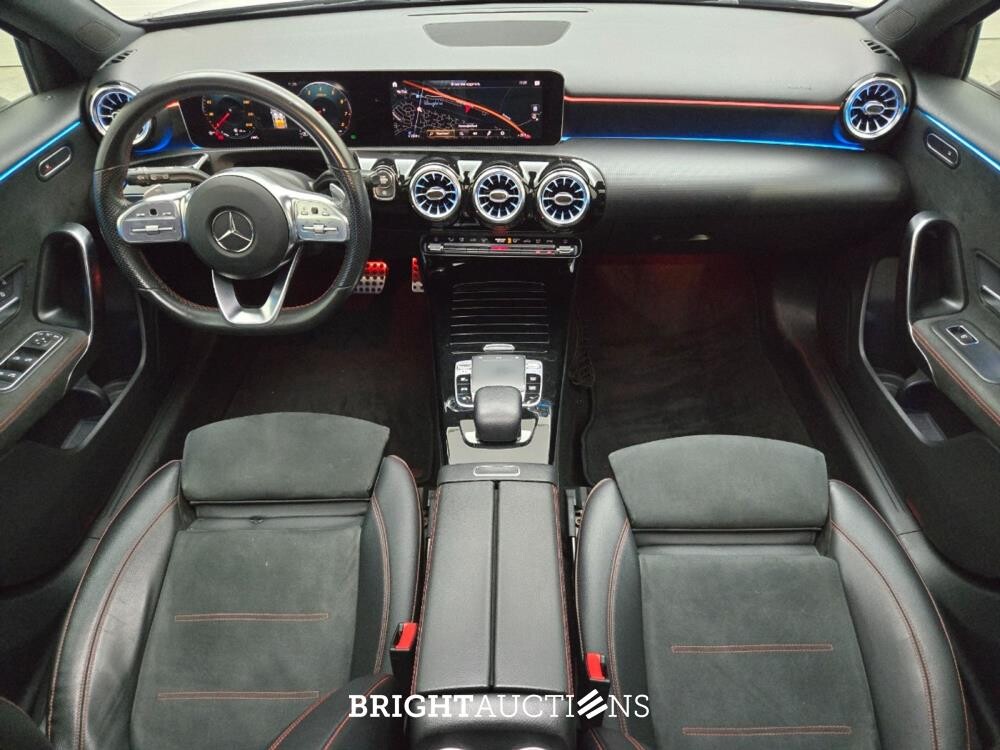 Mercedes-Benz A200 Business Solution AMG 163pk 2019 (Origineel-NL) A-klasse, XJ-807-H