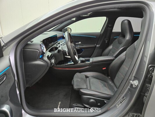 Mercedes-Benz A200 Business Solution AMG 163pk 2019 (Origineel-NL) A-klasse, XJ-807-H