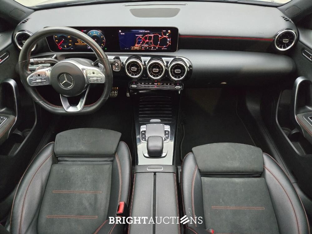 Mercedes-Benz A180 Business Solution AMG Night Upgrade 136pk 2019 (Origineel-NL) A-klasse, XZ-671-J