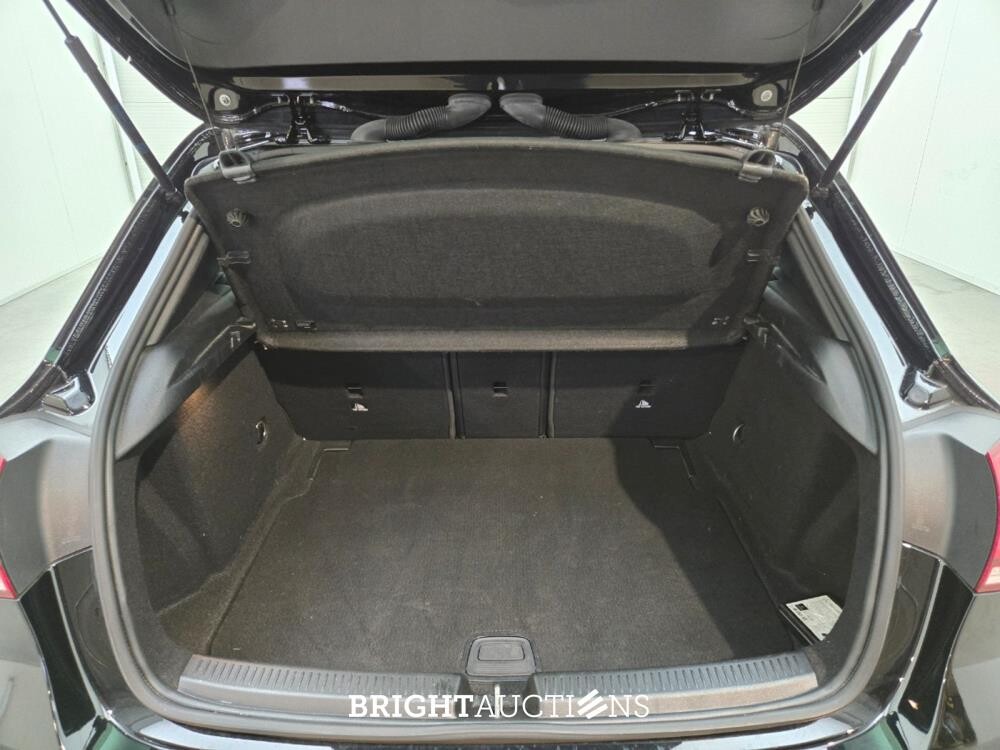 Mercedes-Benz A180 Business Solution AMG Night Upgrade 136pk 2019 (Origineel-NL) A-klasse, XZ-671-J