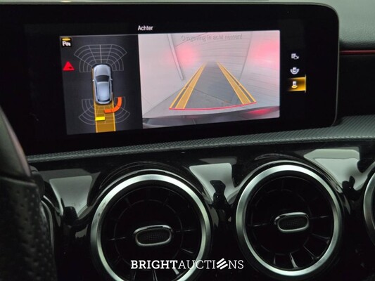 Mercedes-Benz A180 Business Solution AMG Night Upgrade 136pk 2019 (Origineel-NL) A-klasse, XZ-671-J