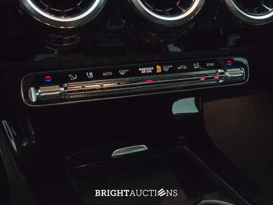 Mercedes-Benz A180 Business Solution AMG Night Upgrade 136pk 2019 (Origineel-NL) A-klasse, XZ-671-J
